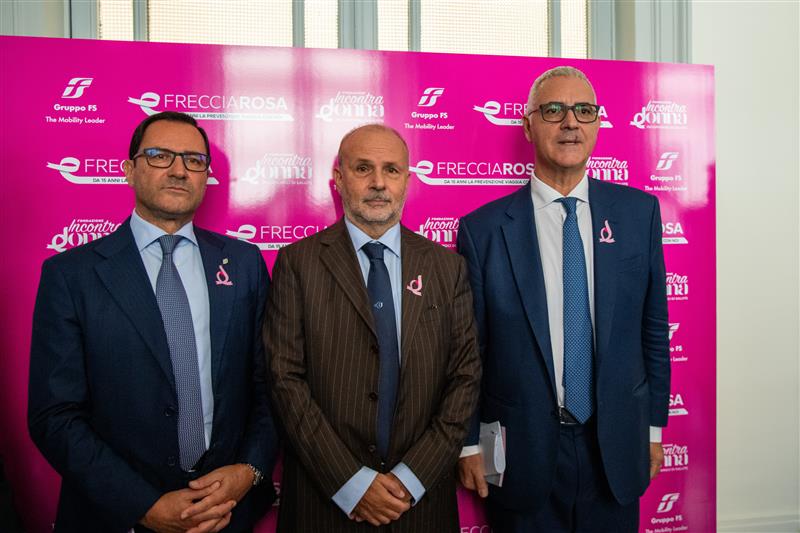 FrecciaRosa 2025, 15 anni di prevenzione: consulenze gratuite a bordo treno e negli spazi FS