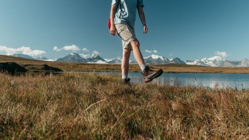 Dal sentiero al semaforo: l’abbigliamento outdoor in città