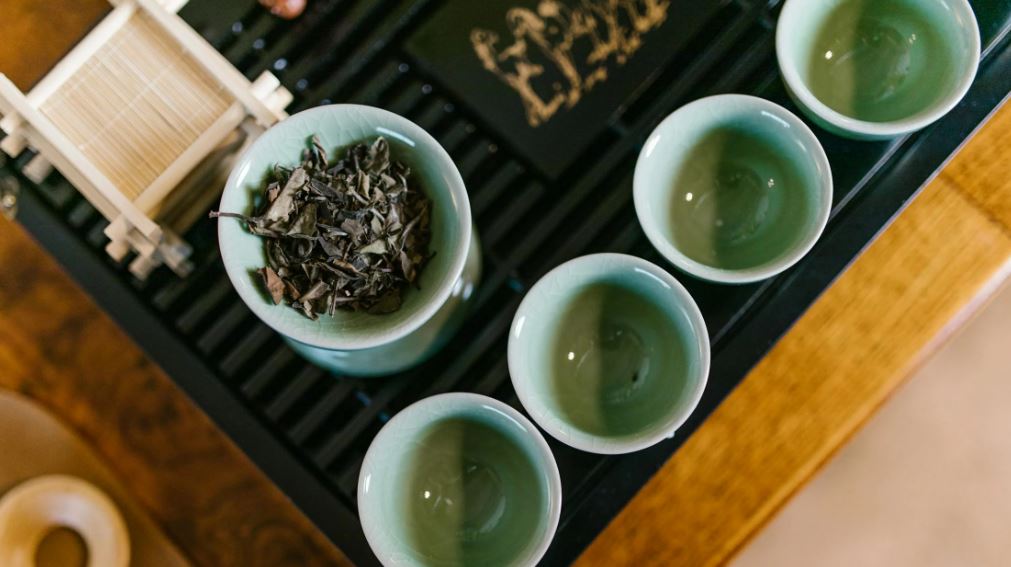 Esplosione del tè verde, il matcha domina i mercati globali e segna un record storico