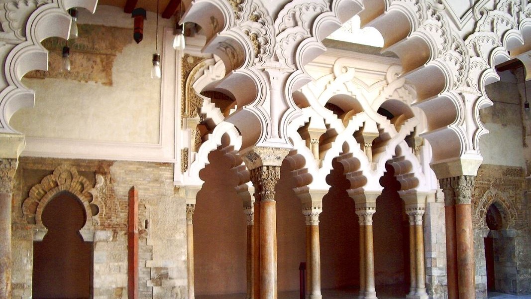 Arte islamica, un viaggio nella bellezza che unisce culture e secoli