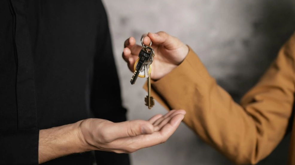 Casa pagata in contanti, oltre metà delle compravendite senza mutuo