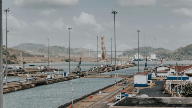 Il Canale di Panama si rafforza, con due nuovi porti e un gasdotto