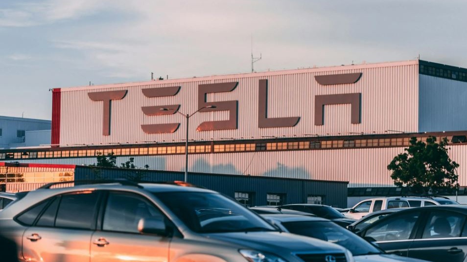 Per Tesla un ottobre nero per le vendite in Europa