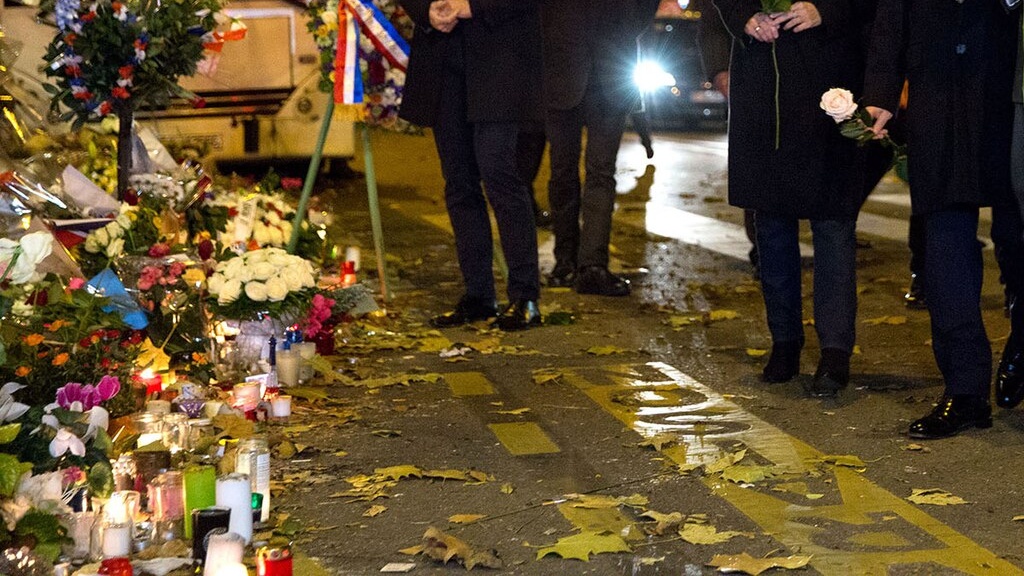 Bataclan, dieci anni dopo l’orrore: la forza della memoria