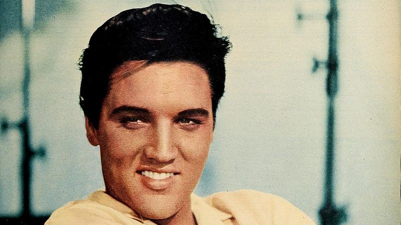 Tenta di vendere la casa di Elvis Presley e finisce in prigione