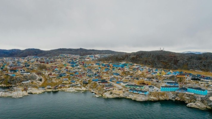 Trump gela l'Europa a Davos: Il green è una fuffa, dateci la Groenlandia