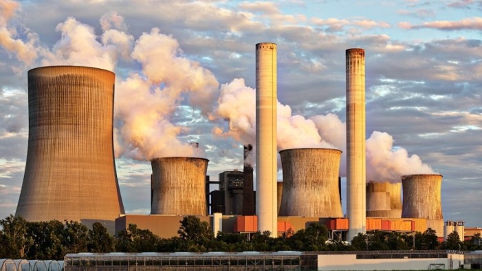 Il Giappone torna al nucleare, nel 2026 riapre la centrale più potente del mondo, tra paura e necessità