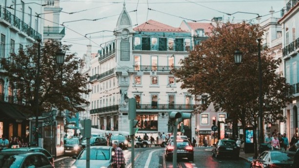 Nell'Eurozona il Portogallo in testa alla classifica degli aumenti dei prezzi delle case, +17,7%