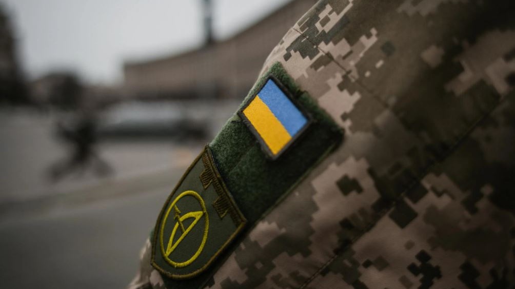 La Polonia legalizza la scelta del fronte: “Eroi, non criminali”