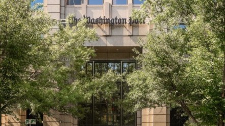 Dopo l'annuncio di massicci licenziamenti, il direttore generale del Washington Post si dimette