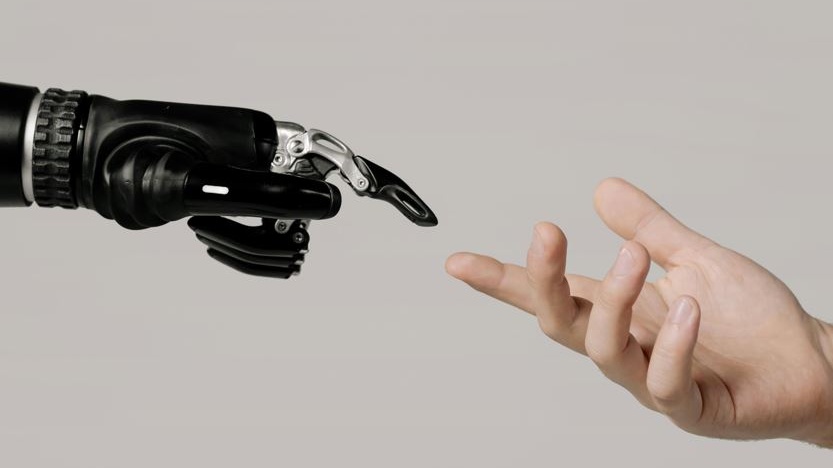 IA e relazioni umane: cosa cambia davvero rispetto al passato