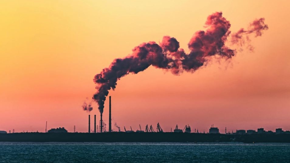 32 aziende produttrici di combustibili fossili responsabili del 50% delle emissioni di anidride carbonica