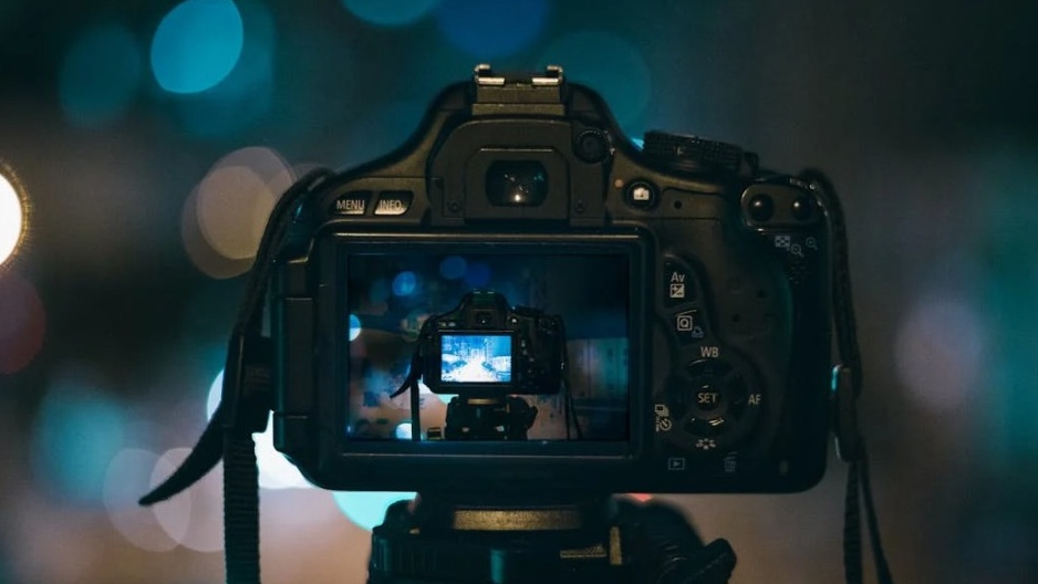 Quando una “tostapane con obiettivo” ha cambiato il mondo: la vera nascita della fotocamera digitale