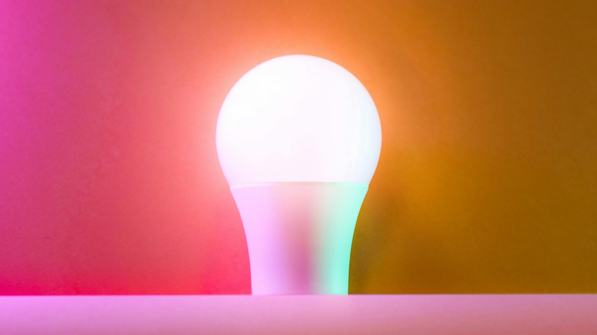 Le lampadine smart che cambiano la casa (e la bolletta)
