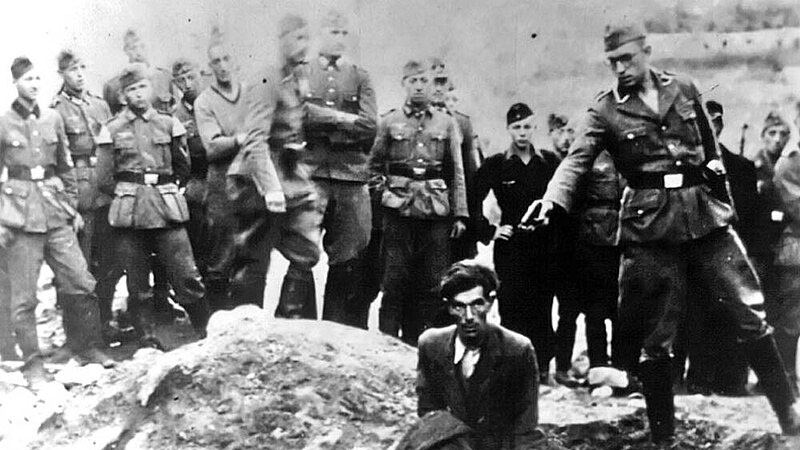 Grazie all'IA, ha un nome il nazista assassino di un'iconica fotografia dell'Olocausto