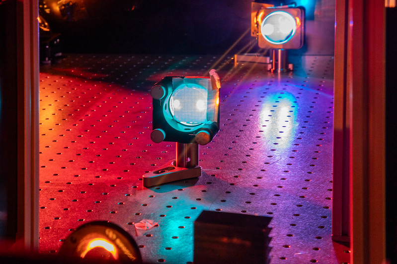 Nuove prospettive sull’interazione luce–materia: verso l’elettronica ultrarapida