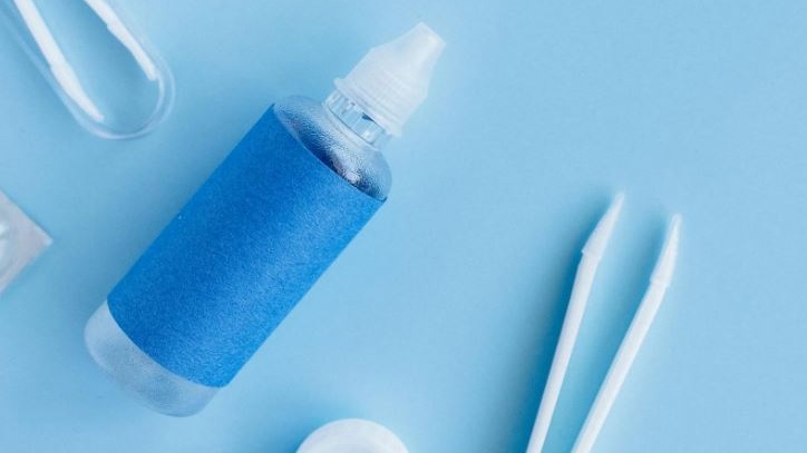 Colliri speciali potrebbero sostituire lenti o interventi per chi soffre di presbiopia