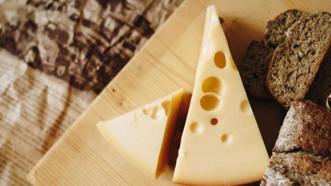 Dal consumo di formaggi, grassi o magri, deriva un rischio diverso di sviluppare demenza