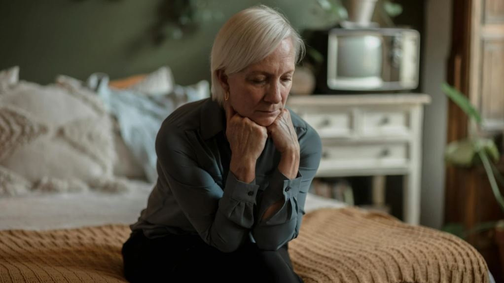 Pubertà precoce e parto raddoppiano il rischio per le donne di accelerare l'invecchiamento