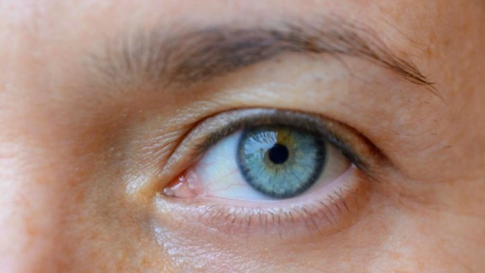 Doccia fredda sul collagene: ringiovanisce la pelle, ma non combatte le rughe