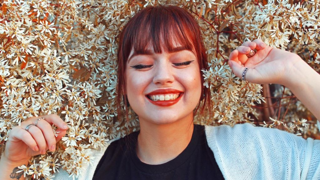 Il sorriso che cura. Ecco perché un gesto semplice può migliorare corpo, mente e relazioni