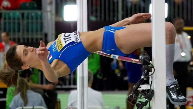 Campioni in divisa, il sistema italiano che trasforma le medaglie in istituzione