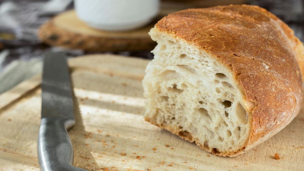Pane “super idratato”: la mollica soffice che sta cambiando forni e cucine