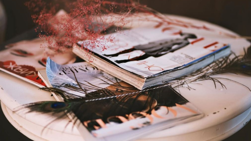 Il mondo delle riviste femminili: perché piacciono così tanto?