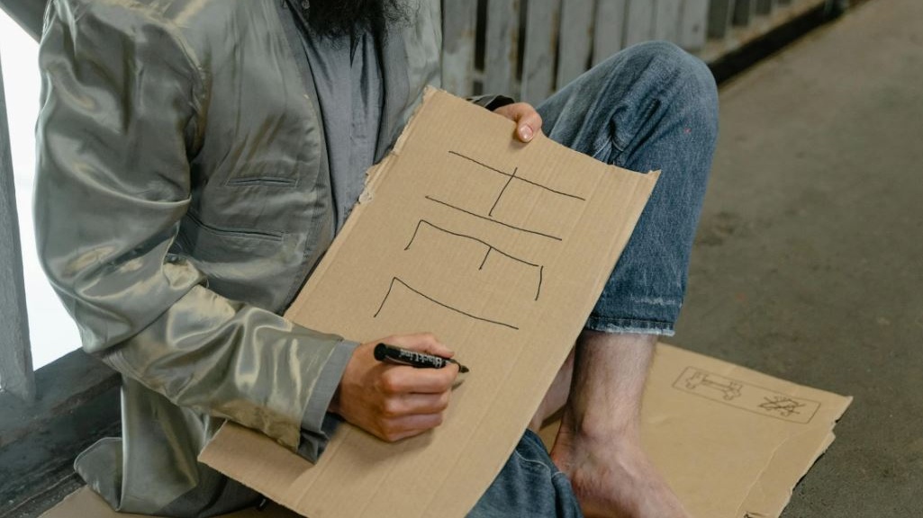 Le politiche solidali di Trump: ultimatum del presidente ai senzatetto, subito via da Washington