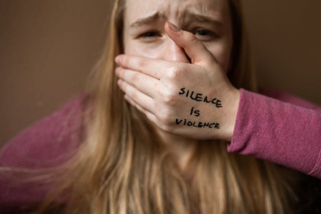 Violenza di genere e digitale: prevenzione, scuola e responsabilità