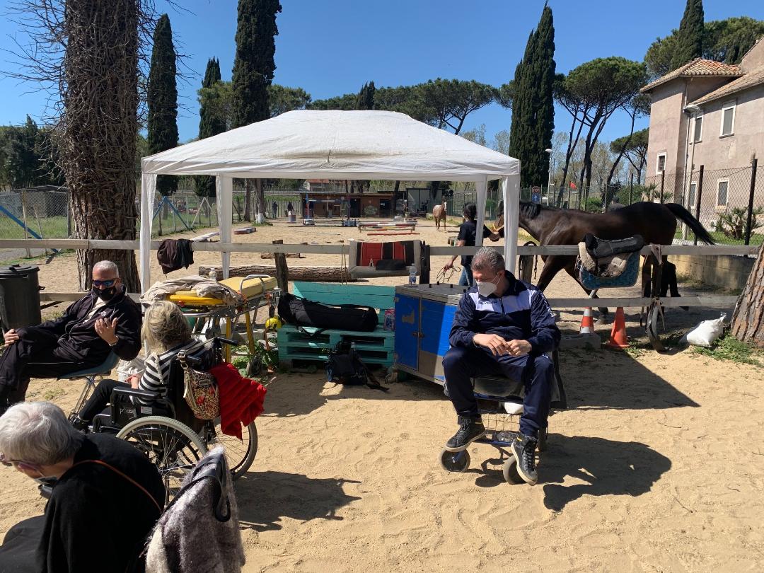 COVID, PER UN GUARITO SU DUE DIVENTA LONG