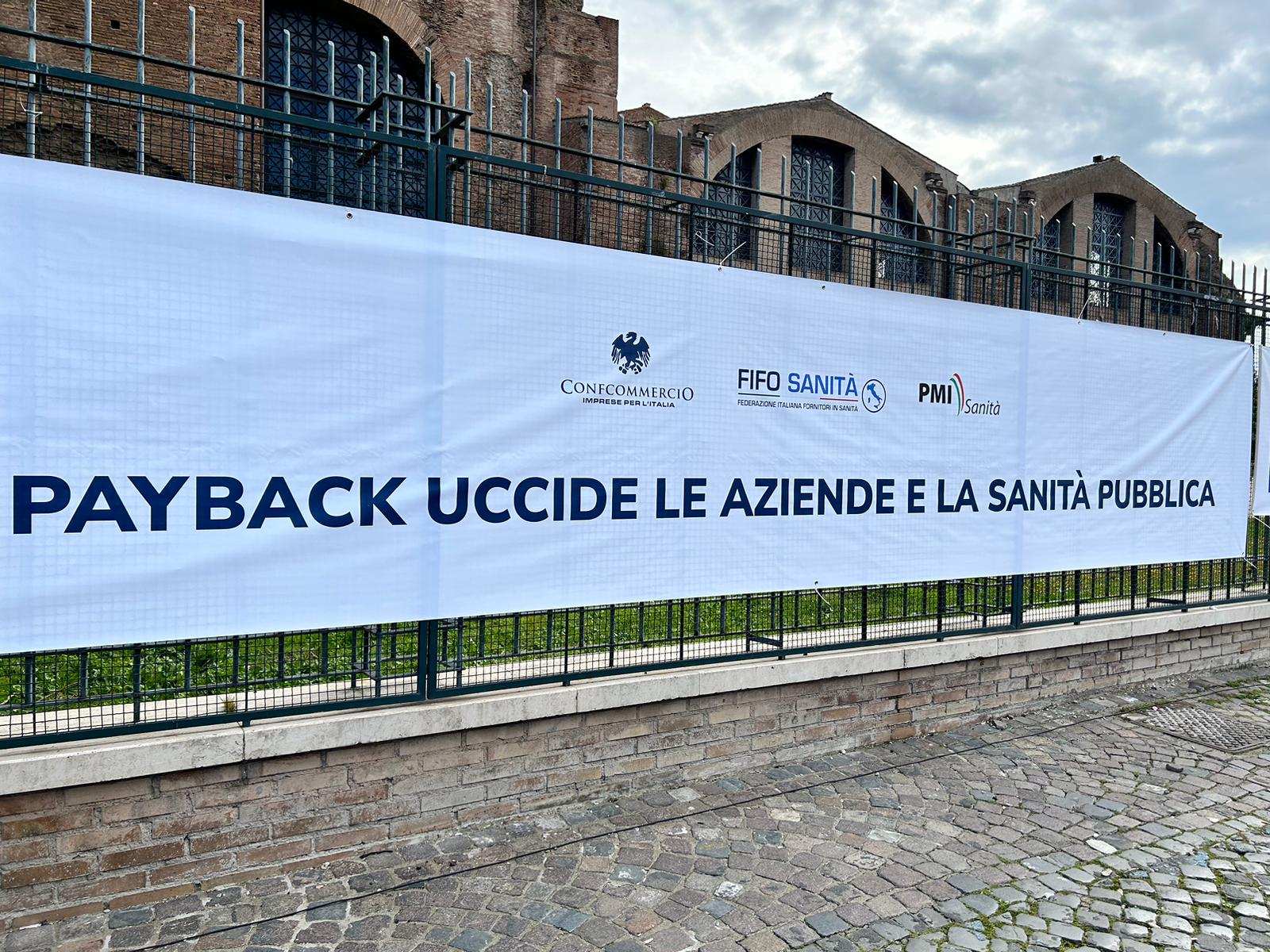 IN PIAZZA CONTRO IL PAYBACK SUI DISPOSITIVI MEDICI