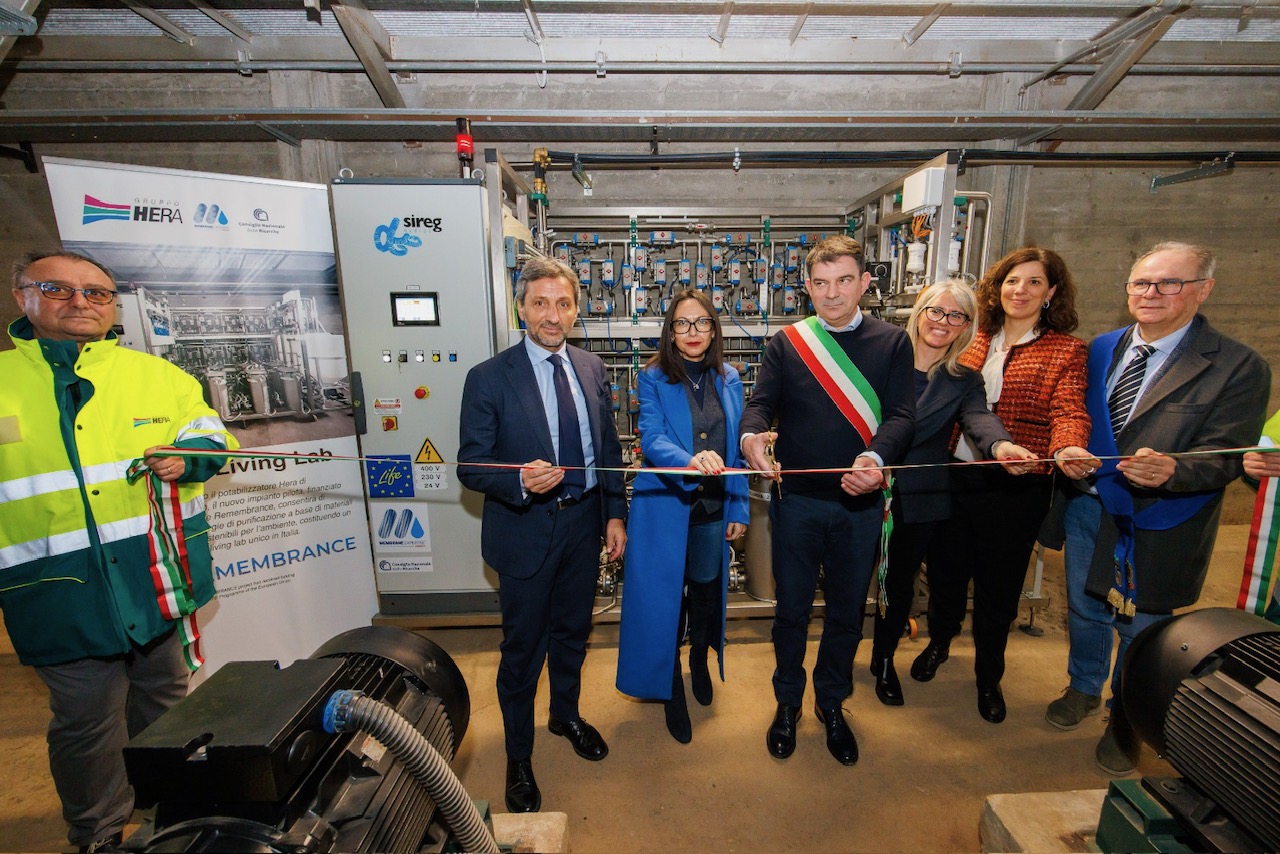 WATER LIVING LAB: L'IMPIANTO CHE RIMUOVE I MICROINQUINANTI DAL PO