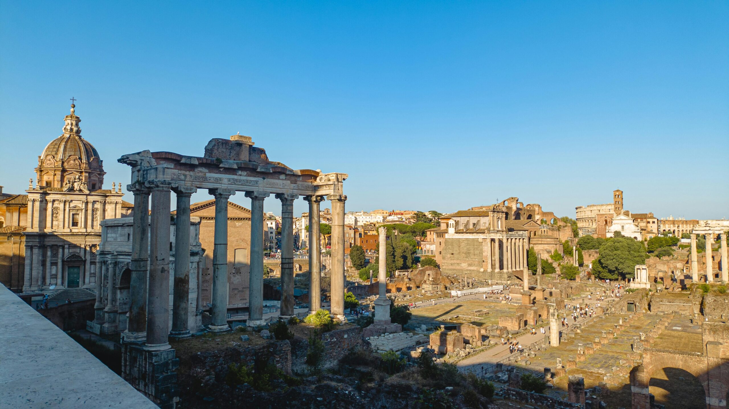 INTESA SANPAOLO E APE A SOSTEGNO DEL CINEMA IN ITALIA