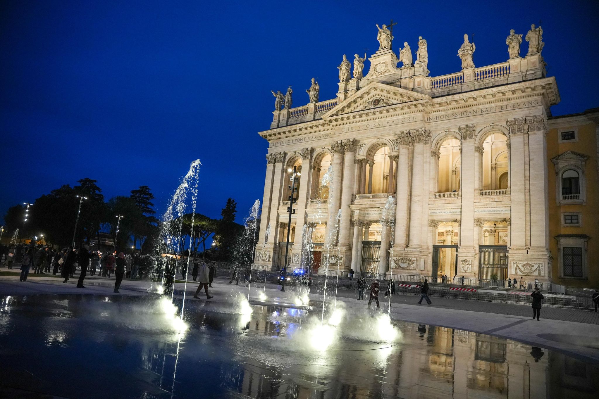 Giubileo, il sindaco Gualtieri inaugura la nuova Piazza San Giovanni in Laterano