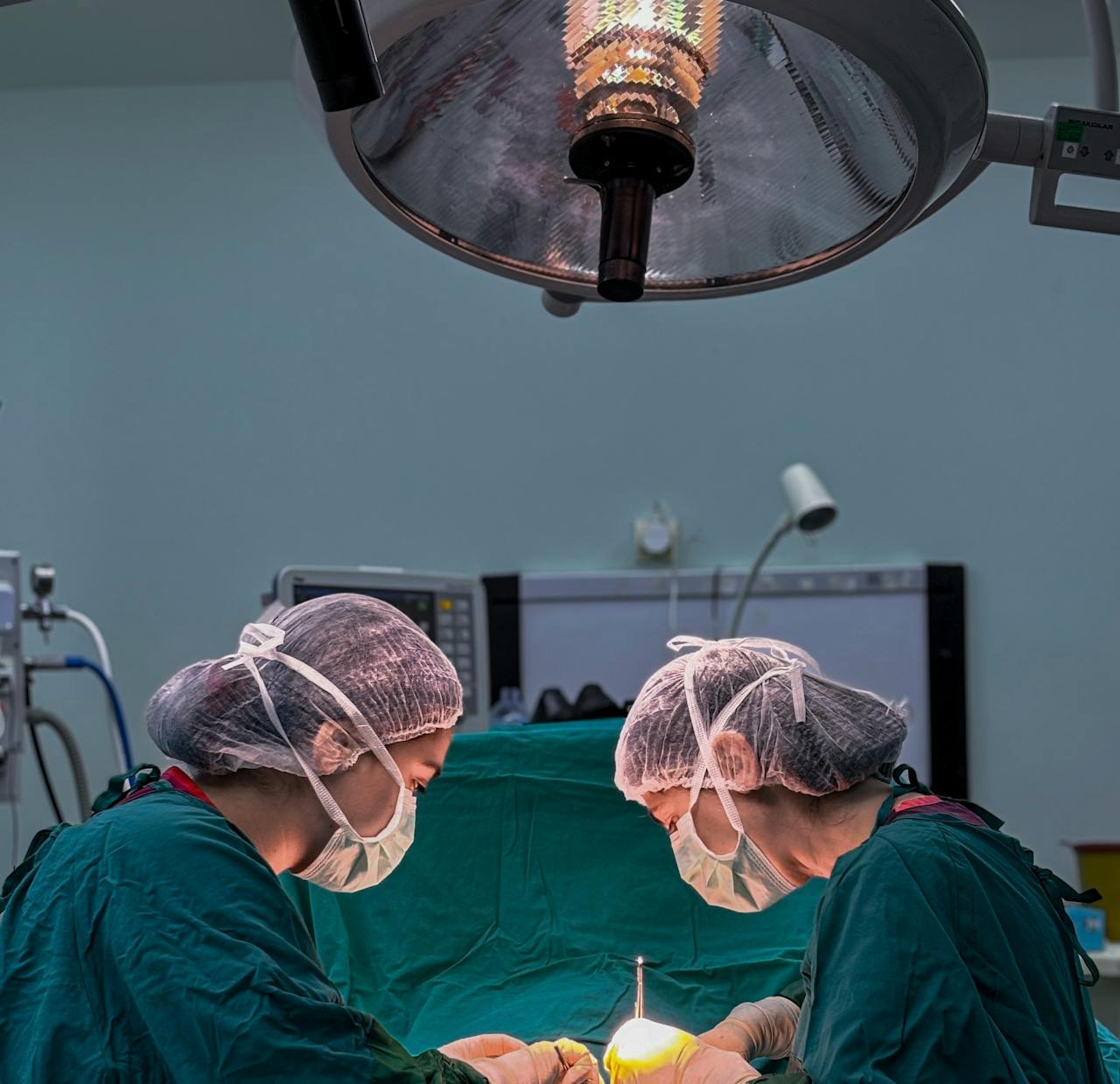 LA RIVOLUZIONE TECNOLOGICA NELLA CHIRURGIA DELLA SPALLA: NUOVE PROTESI E AI