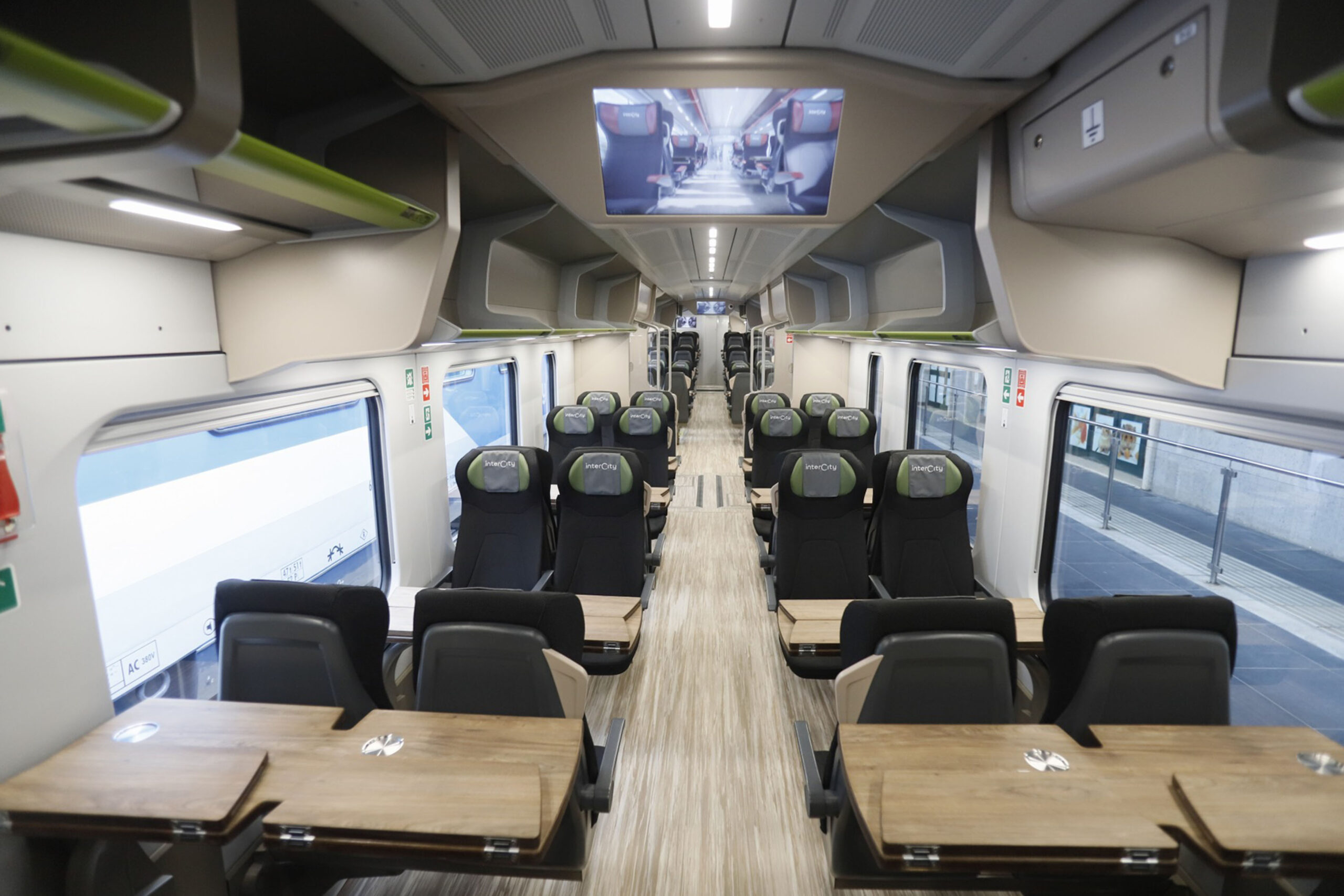 PNRR e mobilità sostenibile: 38 nuovi treni Intercity per una rete ferroviaria più moderna e inclusiva