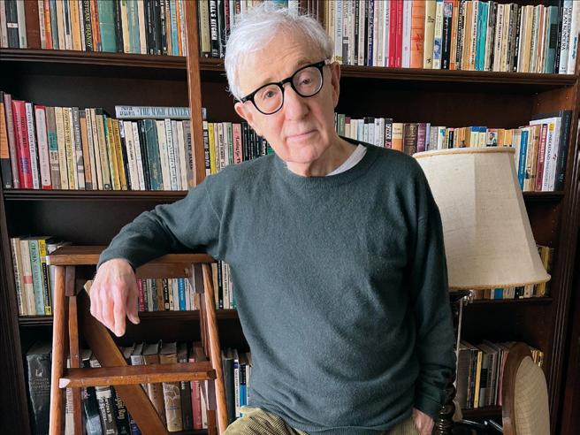 Il protagonista del primo romanzo di Woody Allen? Un autore ebreo di mezza età, con un matrimonio a pezzi